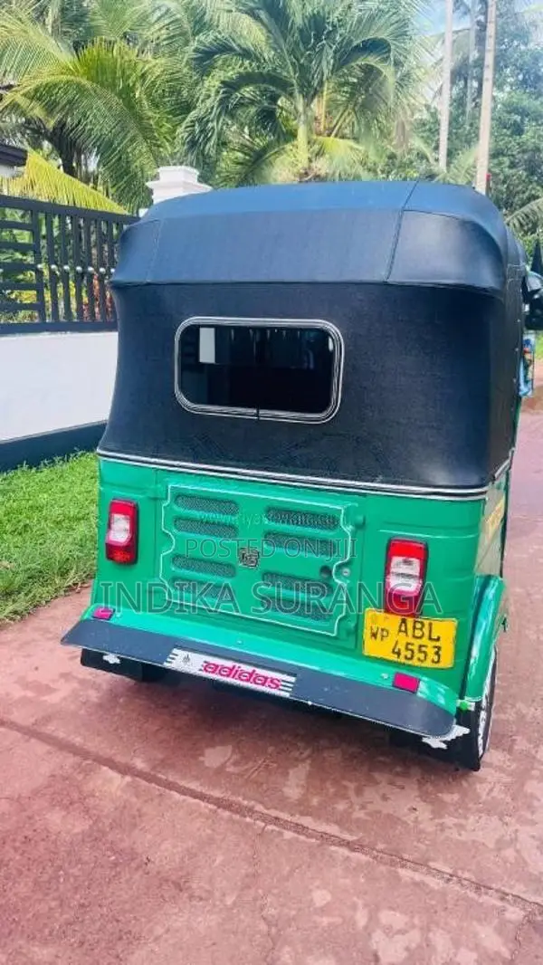 Bajaj RE 2016 Three Wheel (Used)