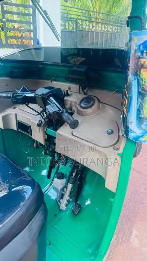 Bajaj RE 2016 Three Wheel (Used)