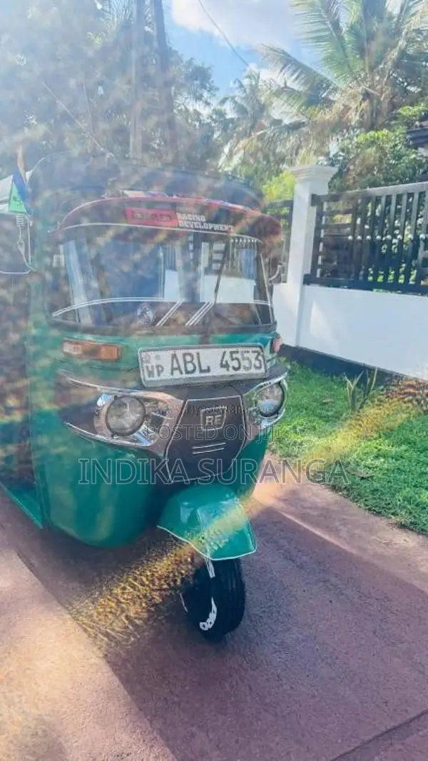 Bajaj RE 2016 Three Wheel (Used)