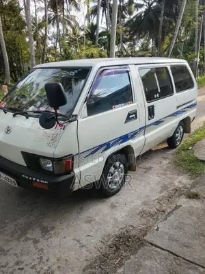 Toyota TownAce 1988 Van (Used)