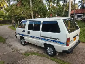 Toyota TownAce 1988 Van (Used)