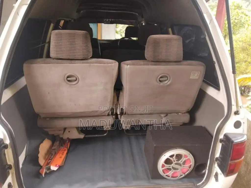 Toyota Toyota 1998 Van (Used)