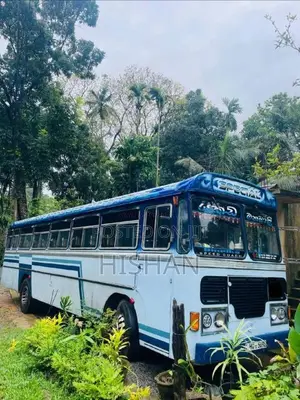 Ashok-Leyland Viking 2003 Bus (Used)