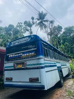 Ashok-Leyland Viking 2003 Bus (Used)