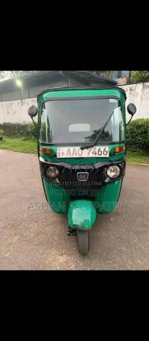Bajaj 4 stroke 2014 Three Wheel (Used)