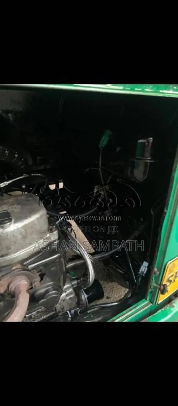 Bajaj 4 stroke 2014 Three Wheel (Used)
