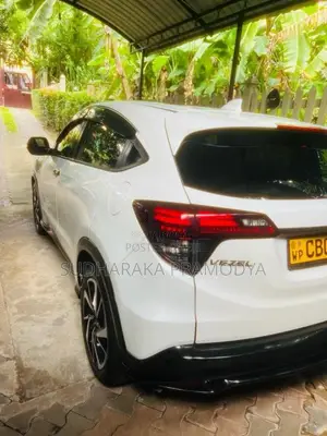 Honda Vezel 2018 SUV (Used)