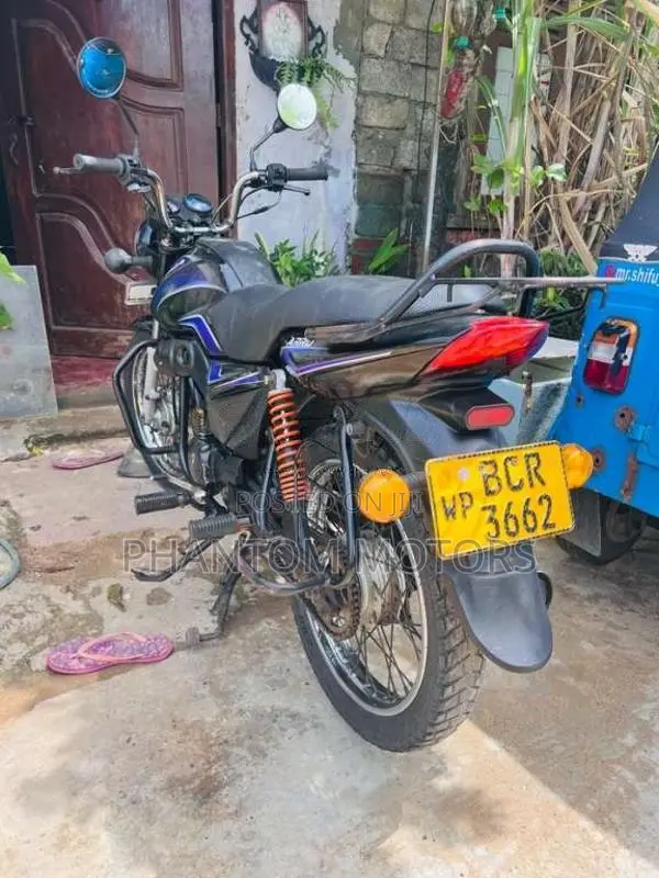 Mahindra Arro 2015 Motorbike (Used)