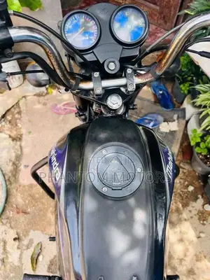 Mahindra Arro 2015 Motorbike (Used)