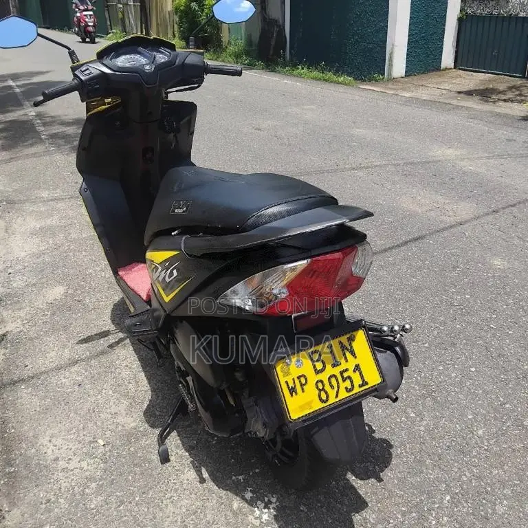 Honda Dio 2019 Motorbike (Used)