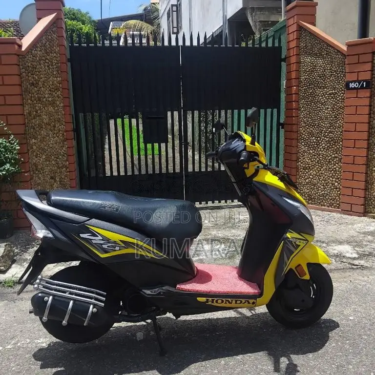 Honda Dio 2019 Motorbike (Used)