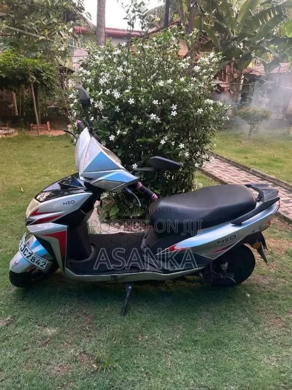 NWOW Neo 2024 Motorbike (Used)