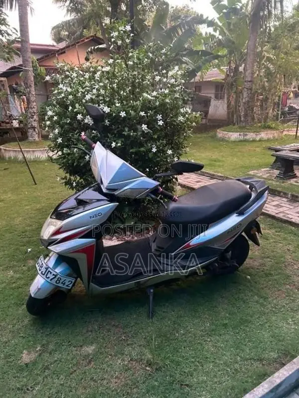 NWOW Neo 2024 Motorbike (Used)