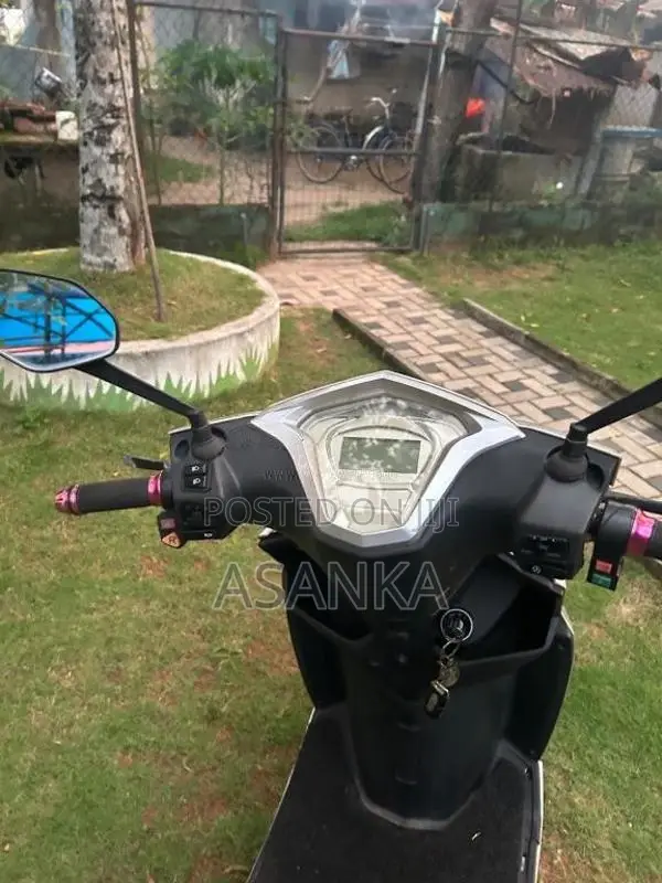 NWOW Neo 2024 Motorbike (Used)