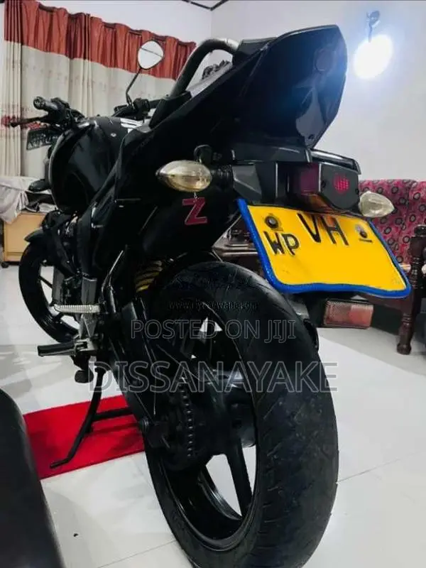 Yamaha FZ 2011 Motorbike (Used)