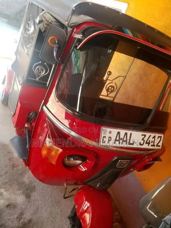 Bajaj RE 2013 Three Wheel (Used)