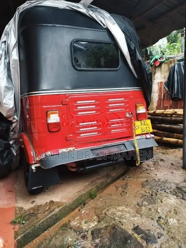 Bajaj RE 2013 Three Wheel (Used)
