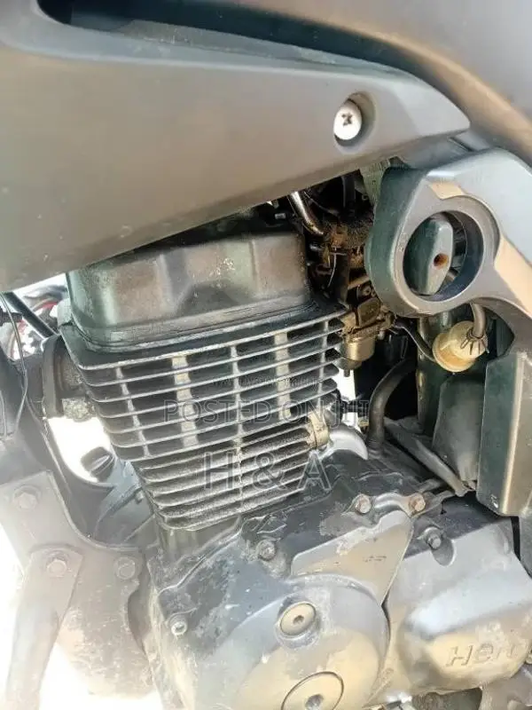 Hero-Honda Hunk 2018 Motorbike (Used)