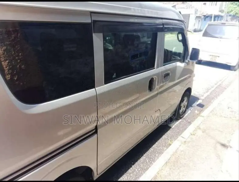 Nissan Clipper NV100 2016 Van (Used)