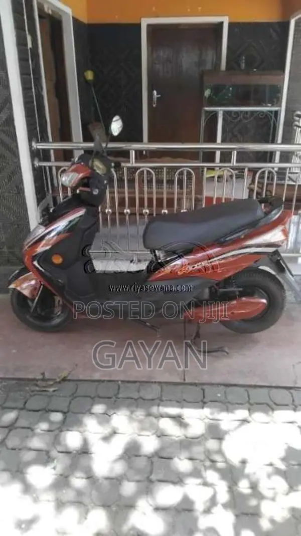 Hero Electric 2018 Motorbike (Used)
