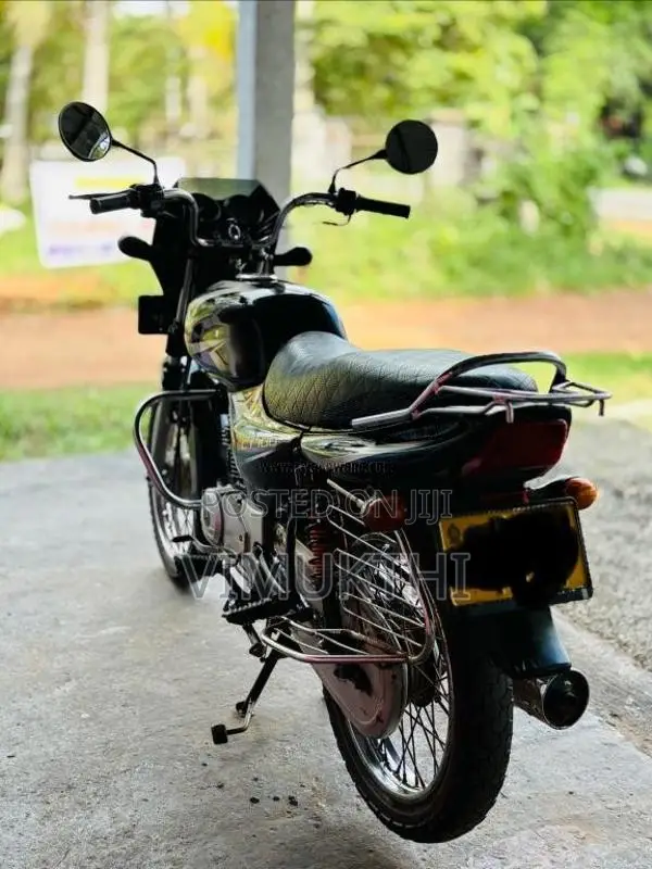 Bajaj CT-100 2017 Motorbike (Used)