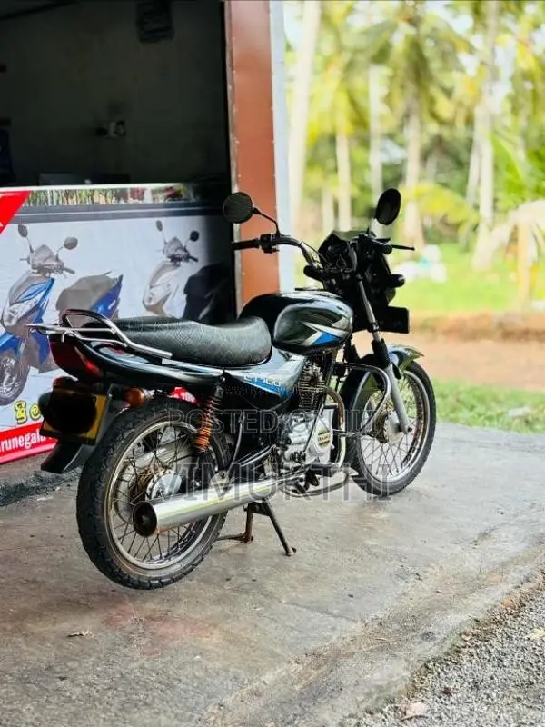 Bajaj CT-100 2017 Motorbike (Used)