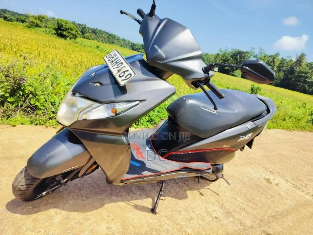 Honda Dio 2013 Motorbike (Used)