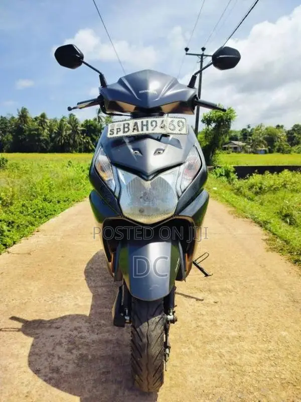 Honda Dio 2013 Motorbike (Used)