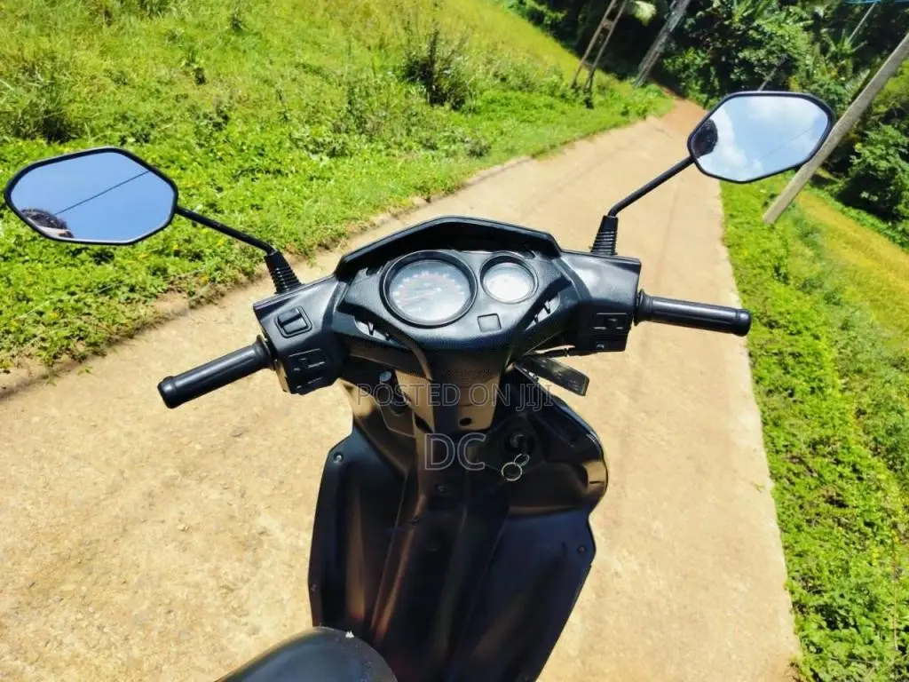 Honda Dio 2013 Motorbike (Used)