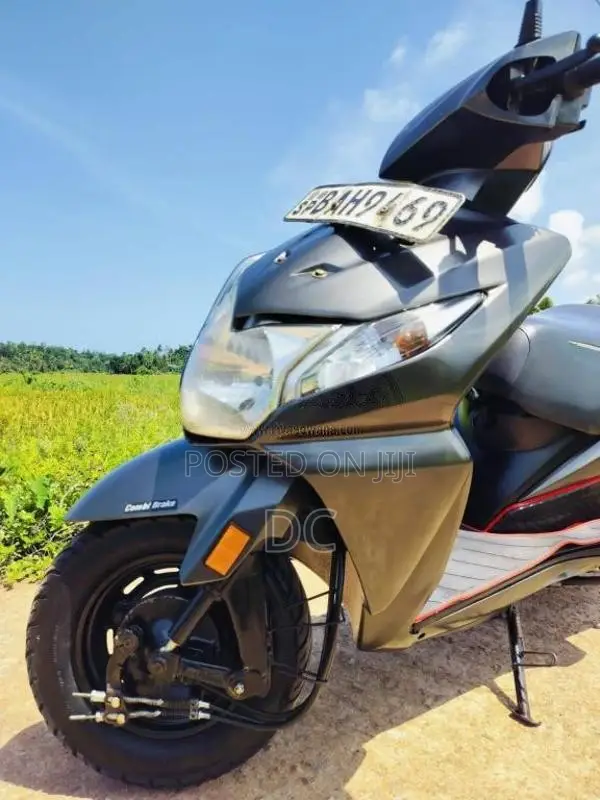 Honda Dio 2013 Motorbike (Used)