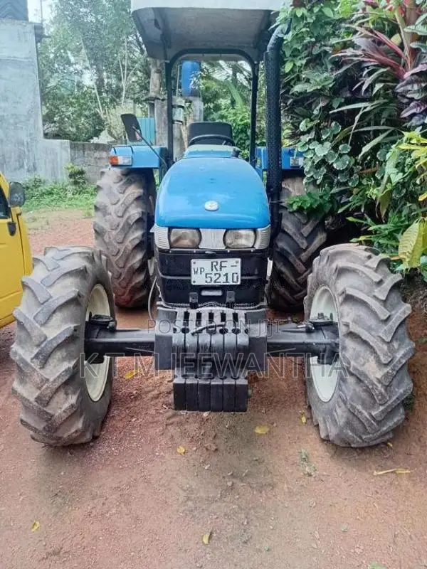 New-Holland 7500 2016 Tractor (Used)