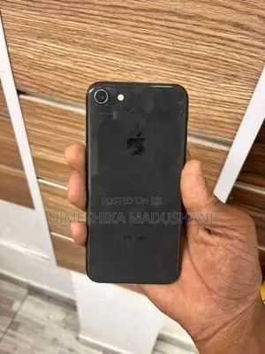 Apple iPhone 8 (Used)