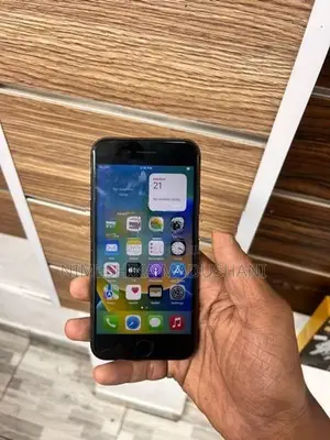Apple iPhone 8 (Used)