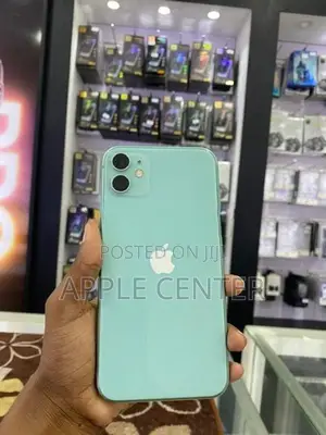 Apple iPhone 11 (Used)