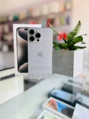 Apple iPhone 15 Pro 128GB Fullset Box (Used)
