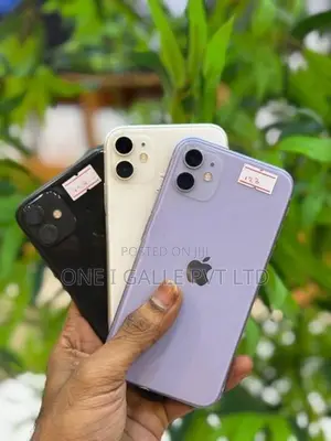 Apple iPhone 11 128GB (Used)