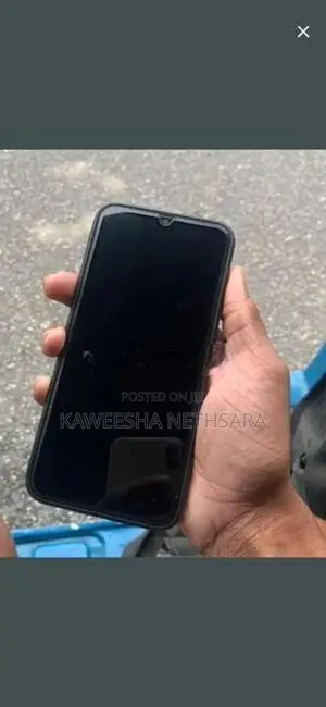 Samsung Galaxy A30 (Used)