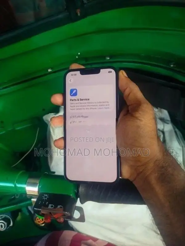 Apple iPhone 13 (Used)
