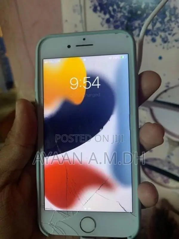 Apple iPhone 7 (Used)