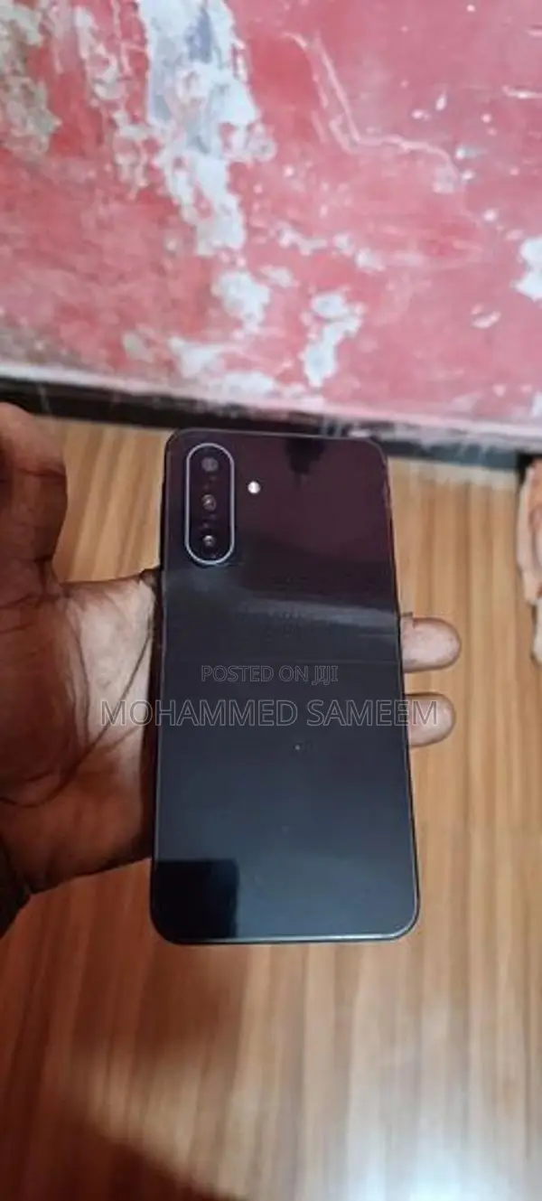 Samsung Galaxy A17 (Used)