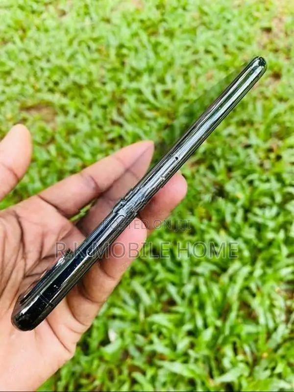 Apple iPhone X (Used)