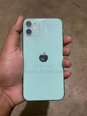 Apple iPhone 11 (Used)