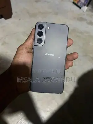 Samsung Galaxy S22 (Brand New)