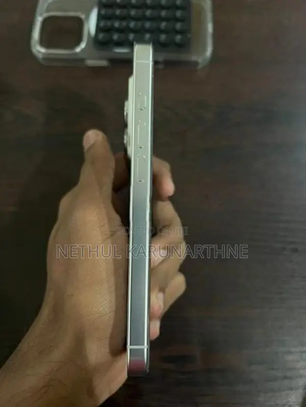 Apple iPhone 16 Pro (Used)
