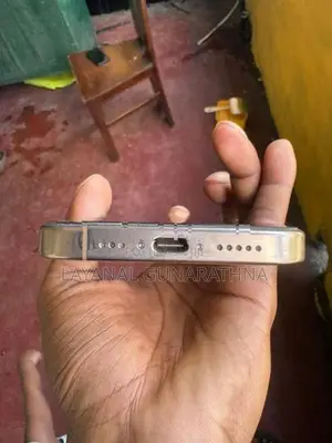 Apple iPhone 16 Pro (Used)