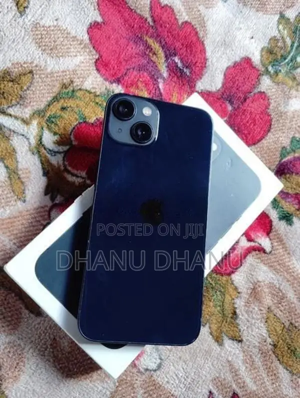 Apple iPhone 13 (Used)