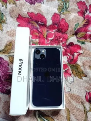 Apple iPhone 13 (Used)