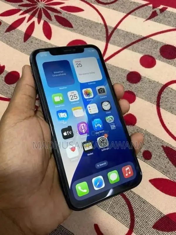 Apple iPhone 11 (Used)