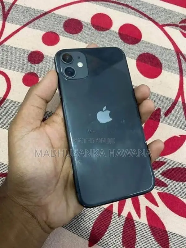 Apple iPhone 11 (Used)