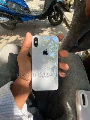 Apple iPhone X (Used)